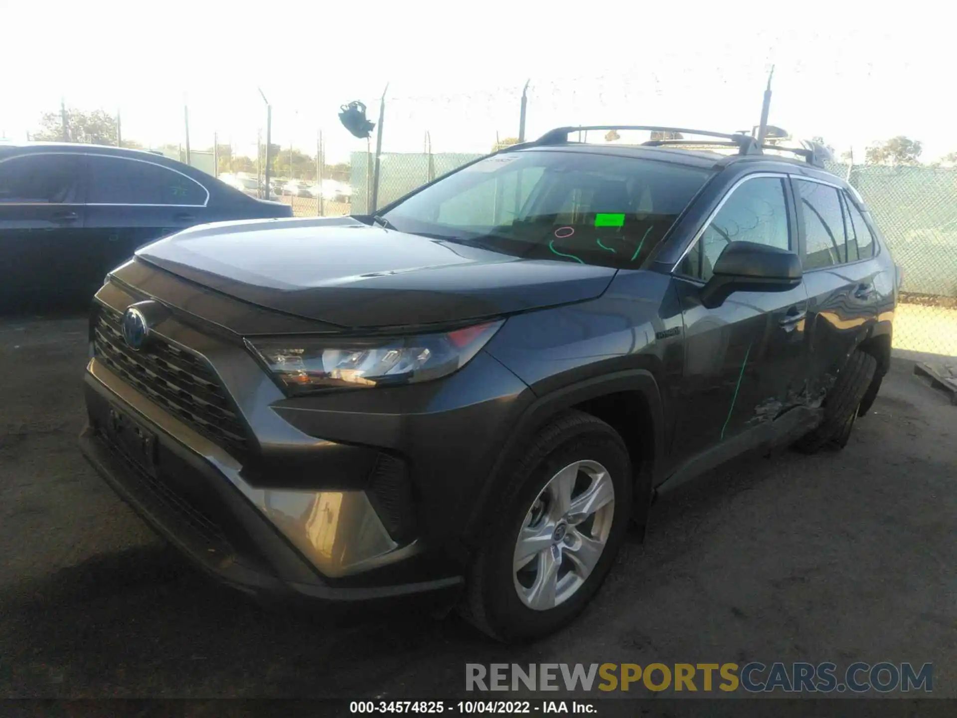 2 Photograph of a damaged car 4T3L6RFV2MU030427 TOYOTA RAV4 2021