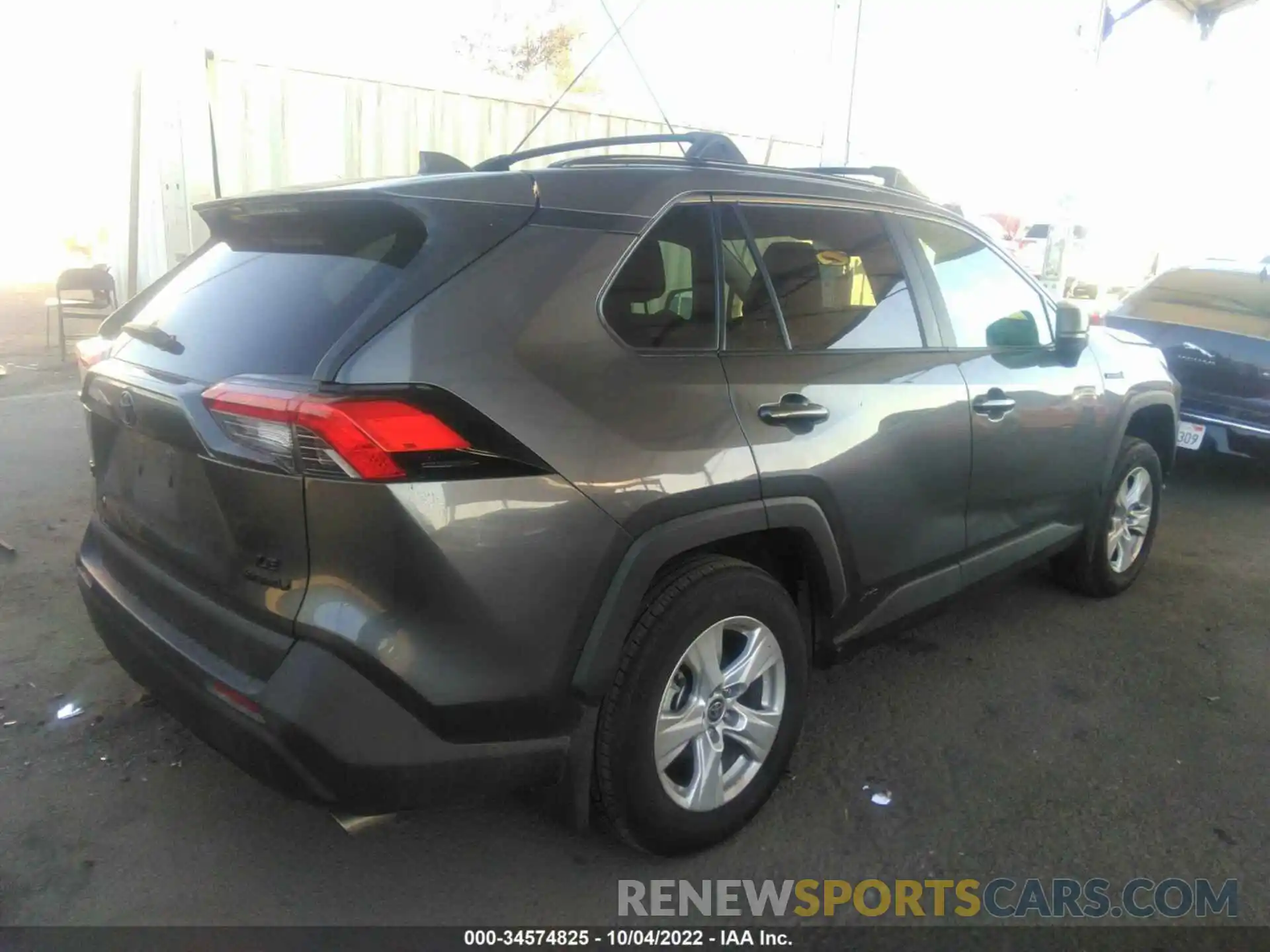 4 Photograph of a damaged car 4T3L6RFV2MU030427 TOYOTA RAV4 2021