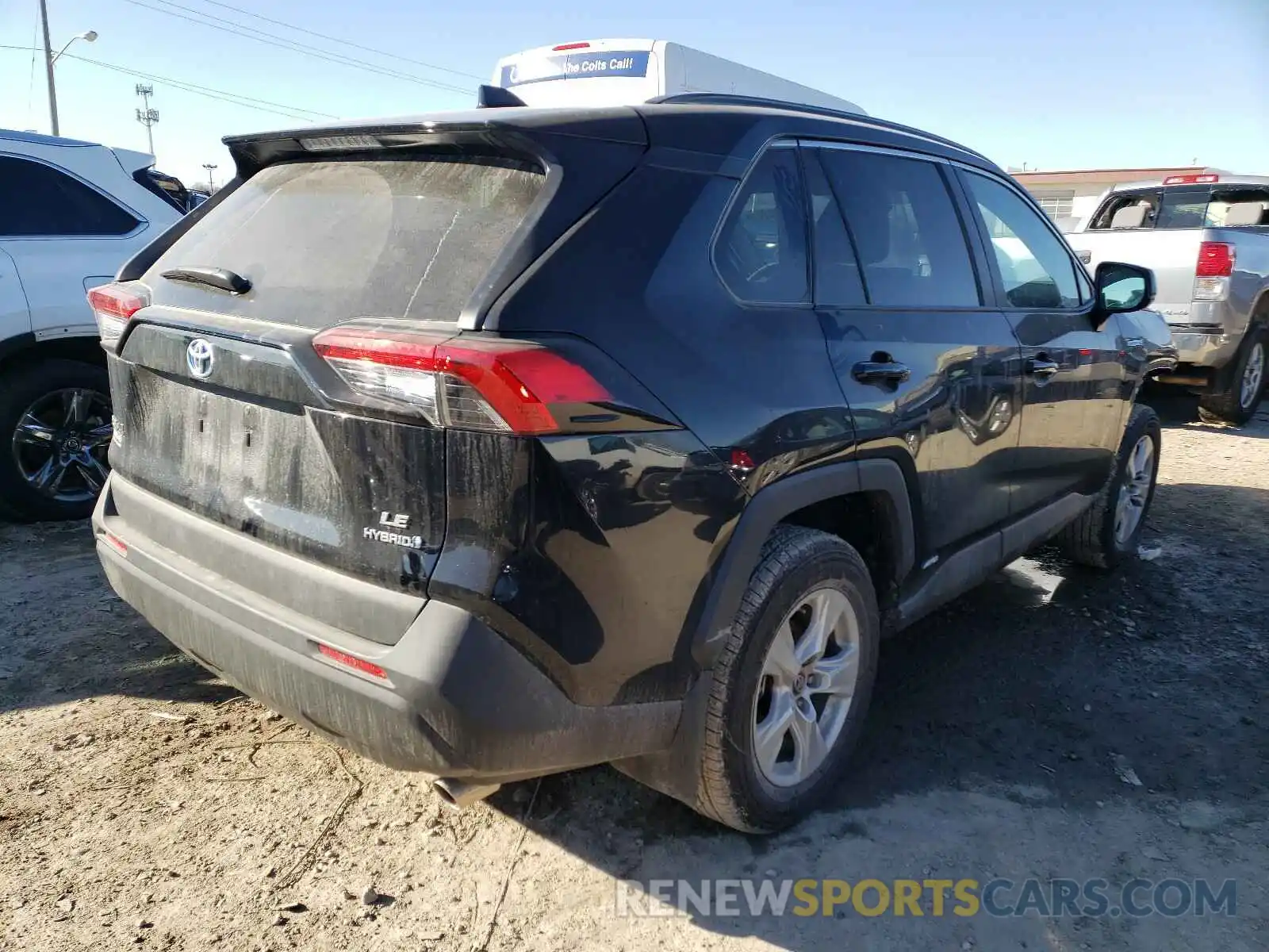 4 Photograph of a damaged car 4T3L6RFV4MU011409 TOYOTA RAV4 2021