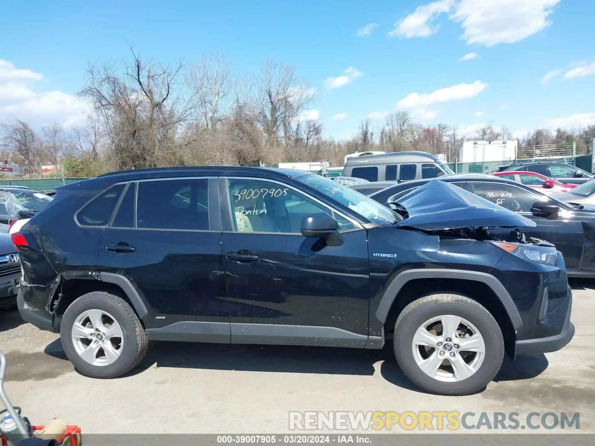 13 Photograph of a damaged car 4T3L6RFV6MU012044 TOYOTA RAV4 2021