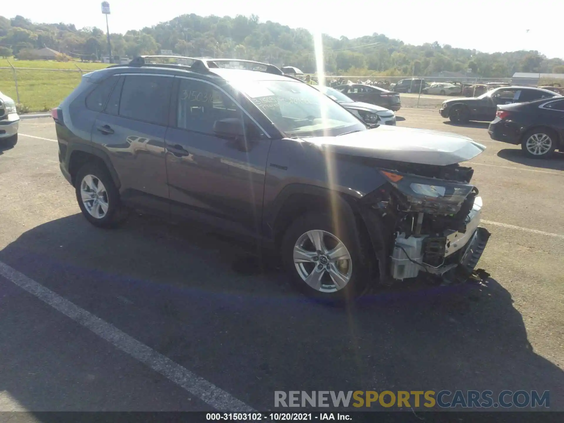 1 Photograph of a damaged car 4T3L6RFV6MU015428 TOYOTA RAV4 2021