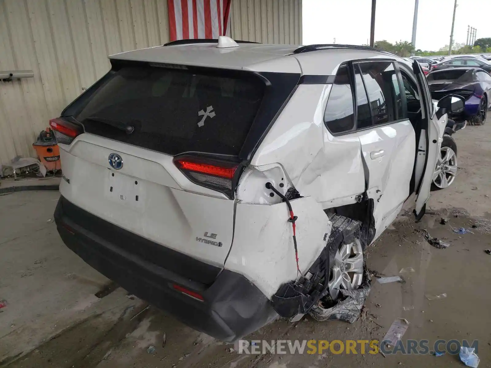 4 Photograph of a damaged car 4T3L6RFV6MU020385 TOYOTA RAV4 2021