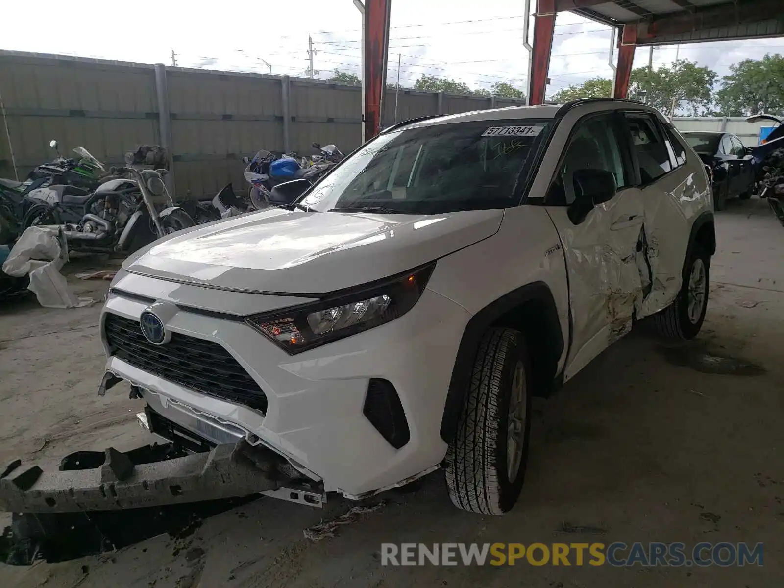 9 Photograph of a damaged car 4T3L6RFV6MU020385 TOYOTA RAV4 2021