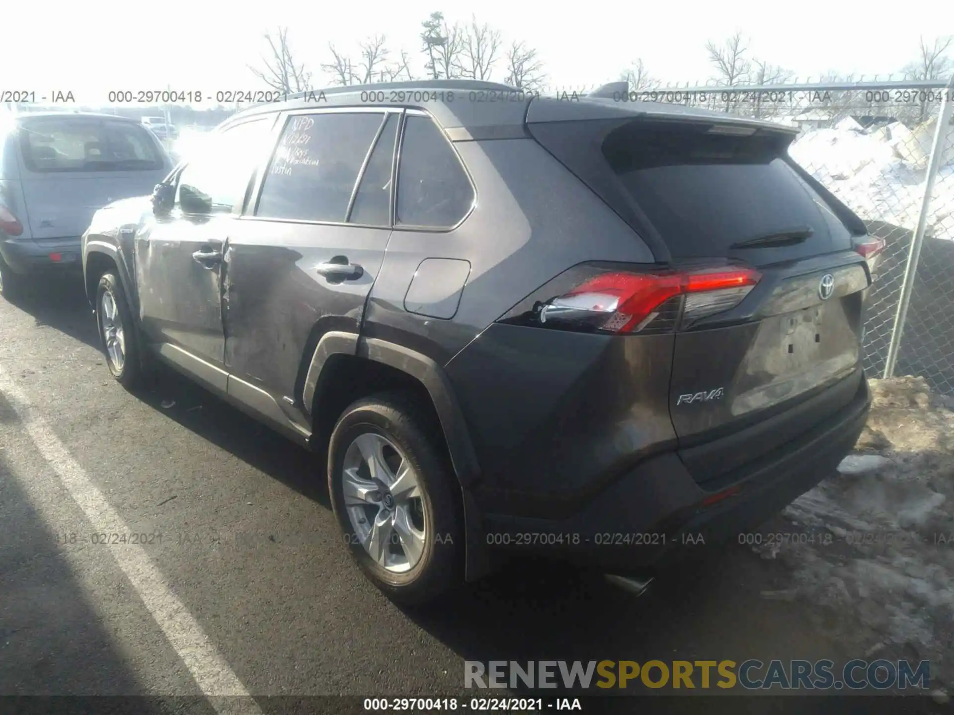 3 Фотография поврежденного автомобиля 4T3L6RFV7MU007712 TOYOTA RAV4 2021