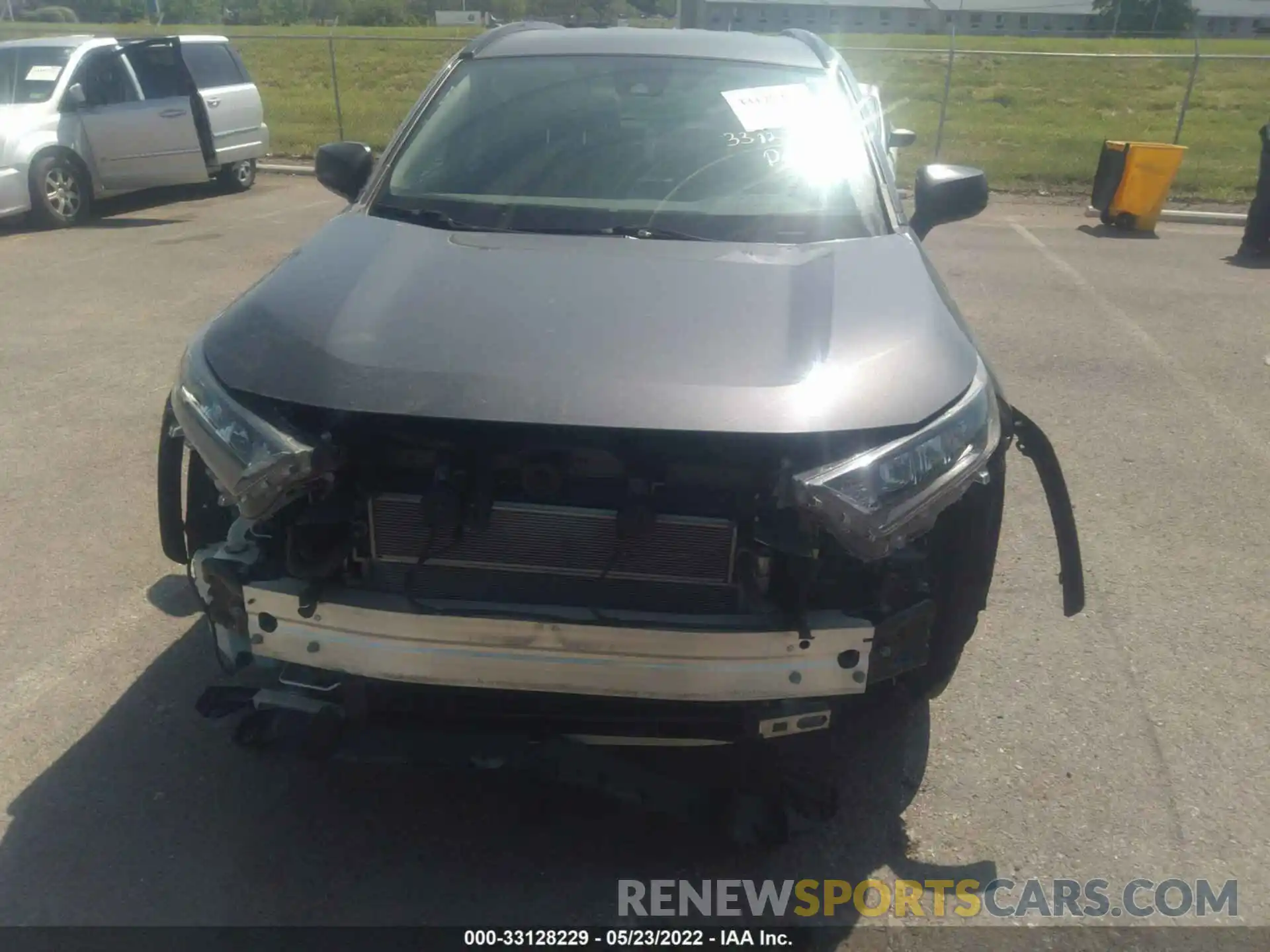 6 Photograph of a damaged car 4T3L6RFV9MU014919 TOYOTA RAV4 2021