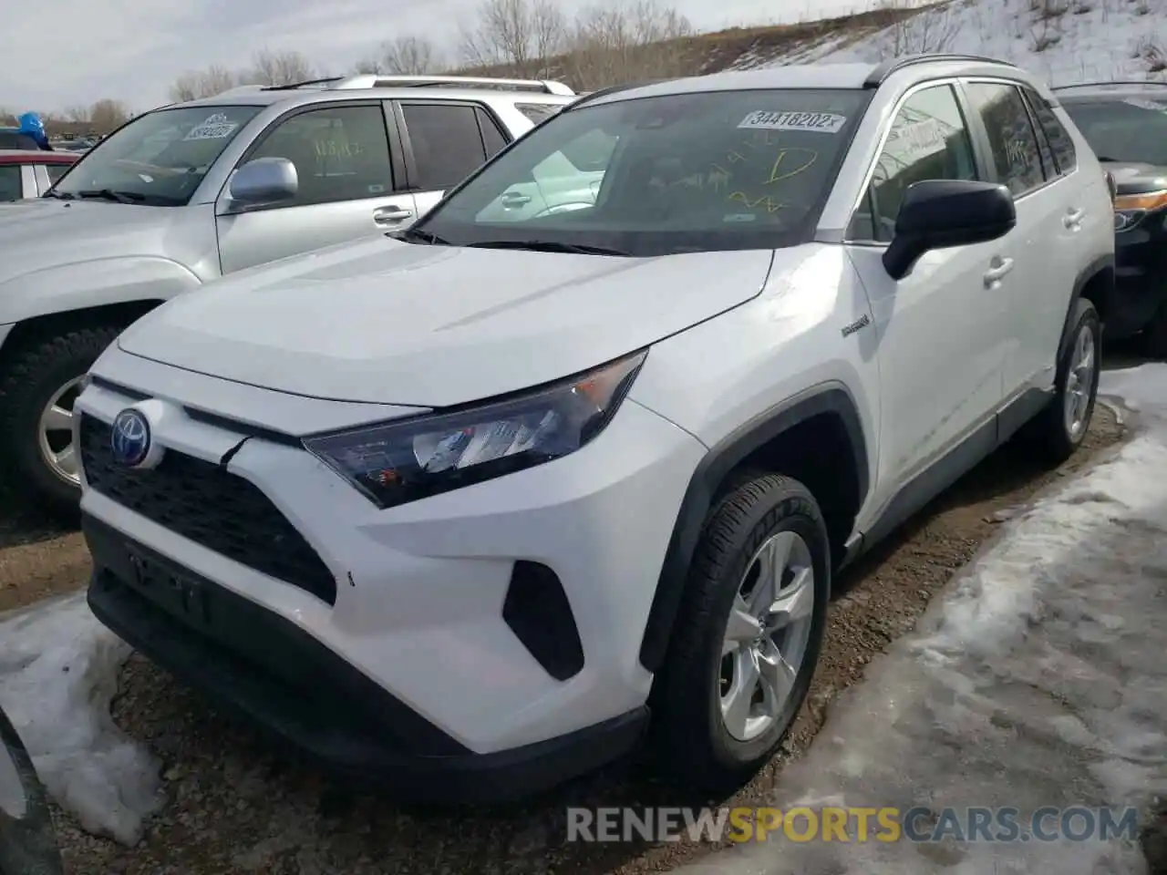 2 Photograph of a damaged car 4T3L6RFV9MU020655 TOYOTA RAV4 2021