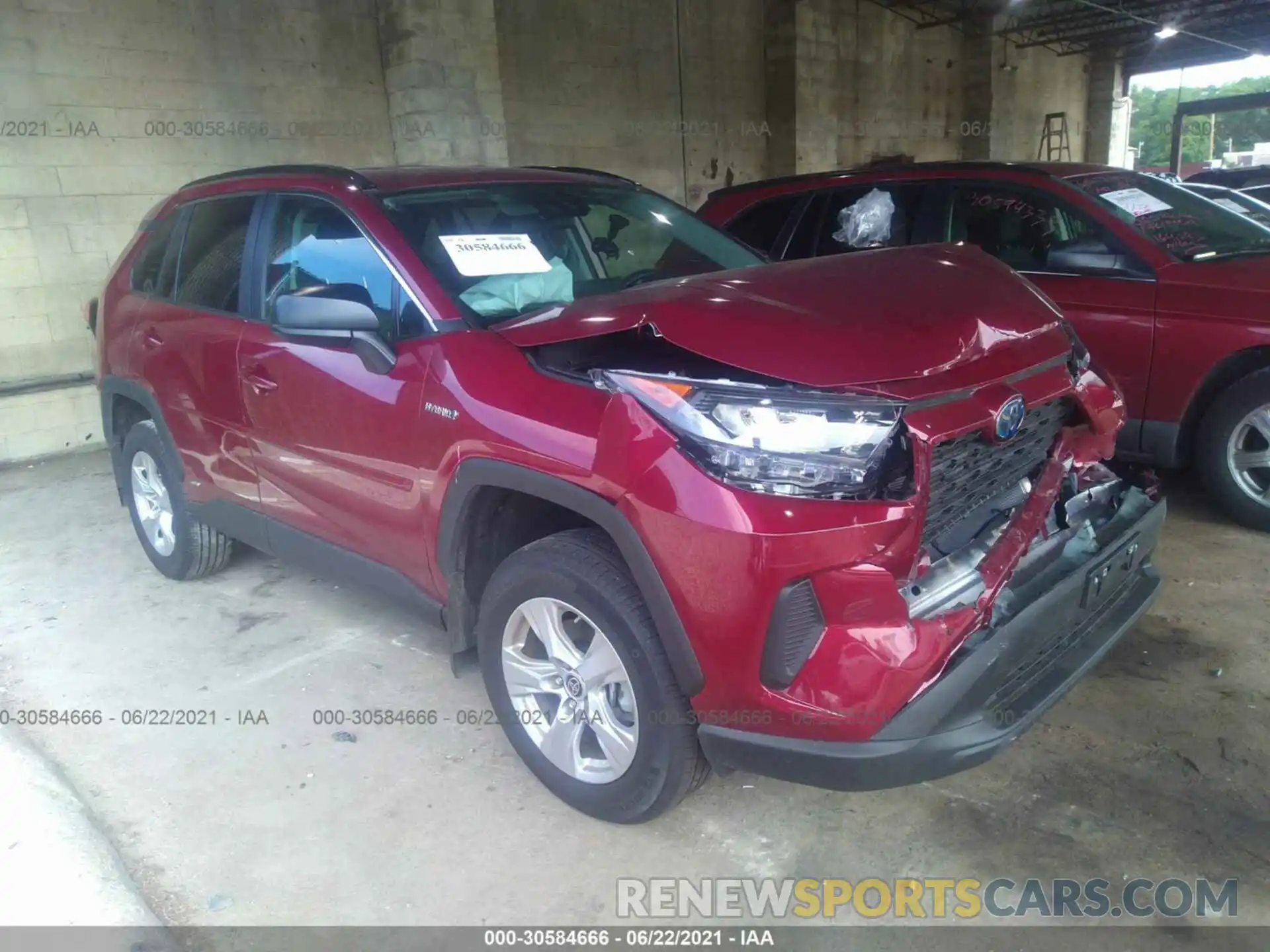 1 Photograph of a damaged car 4T3L6RFV9MU030635 TOYOTA RAV4 2021