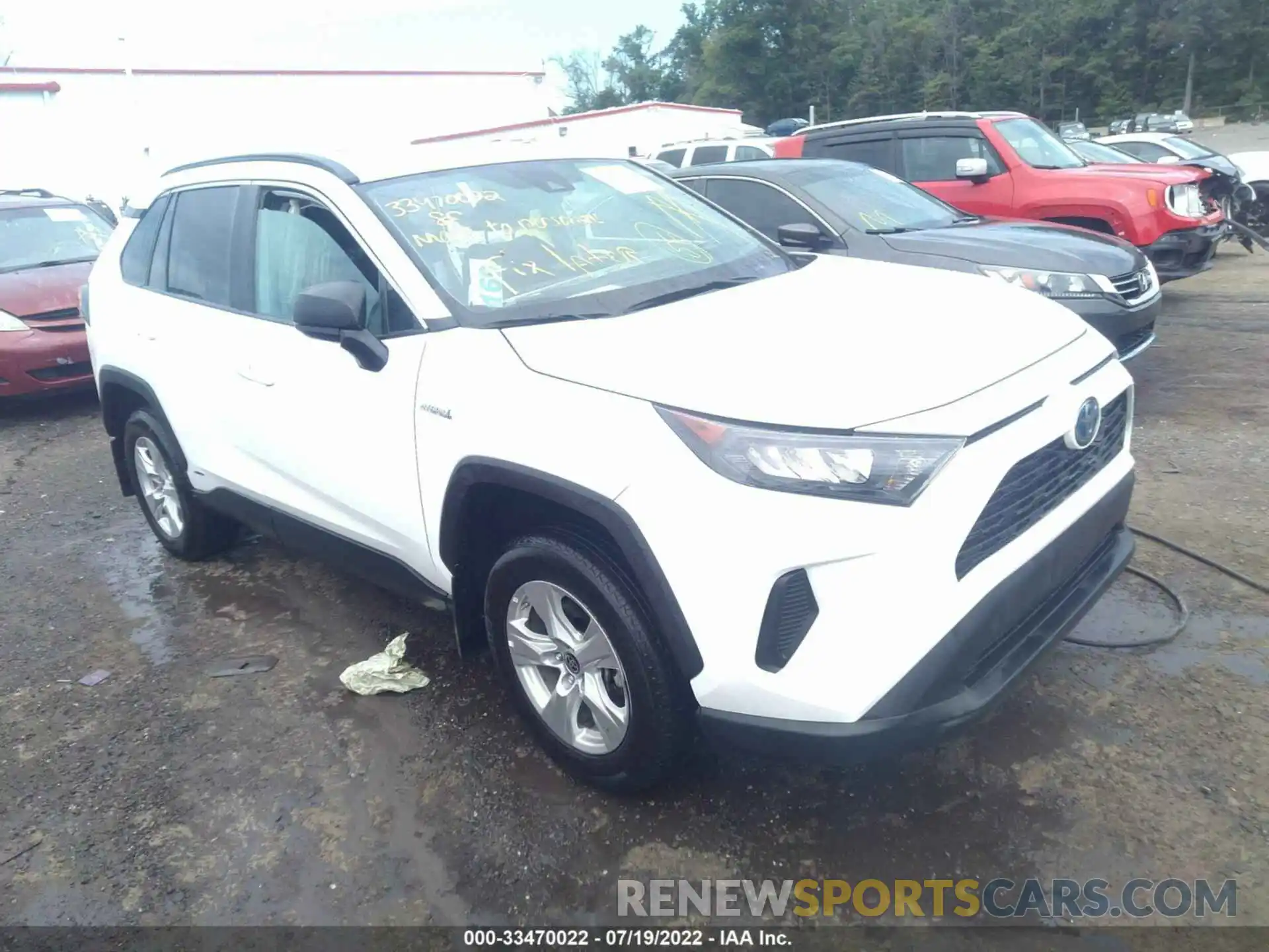 1 Photograph of a damaged car 4T3LWRFV0MU017661 TOYOTA RAV4 2021