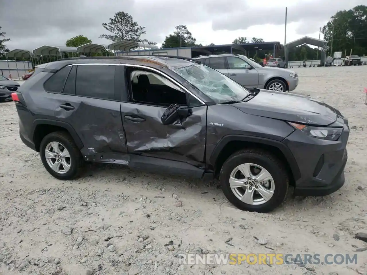 9 Photograph of a damaged car 4T3LWRFV1MU016874 TOYOTA RAV4 2021