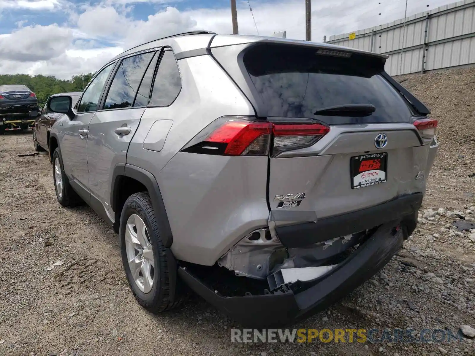 3 Photograph of a damaged car 4T3LWRFV1MU025705 TOYOTA RAV4 2021