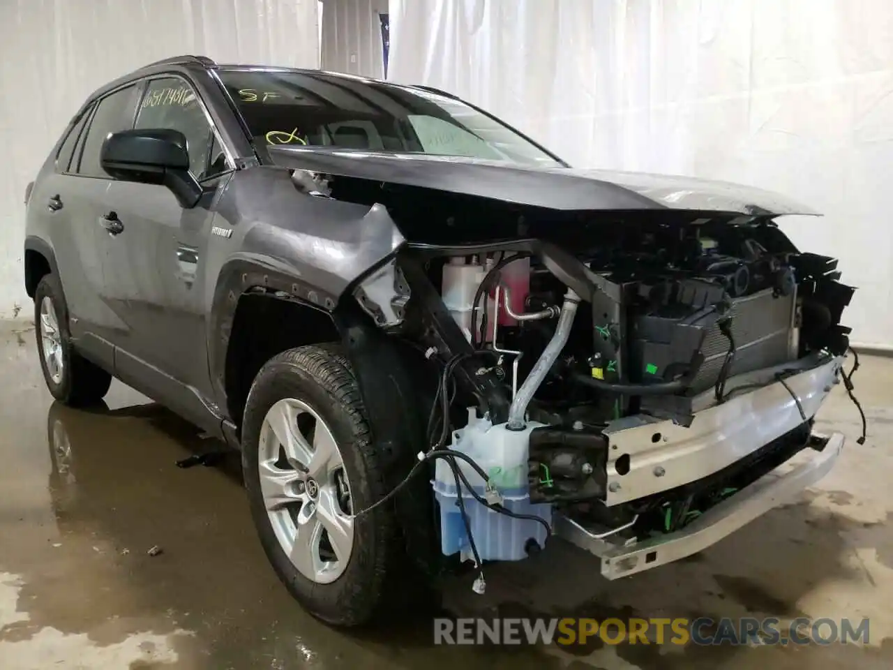 1 Photograph of a damaged car 4T3LWRFV1MU030337 TOYOTA RAV4 2021