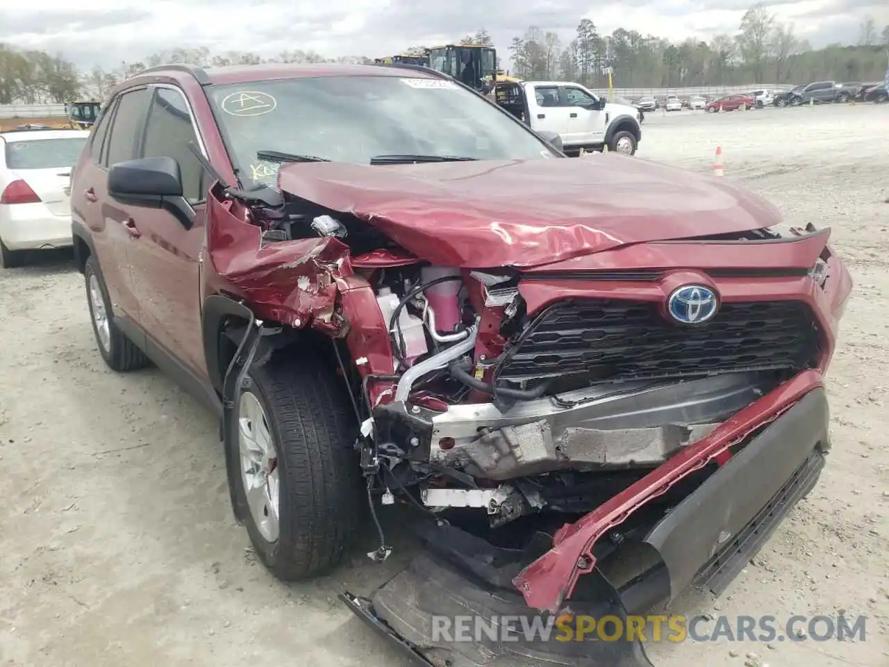 1 Photograph of a damaged car 4T3LWRFV1MU045257 TOYOTA RAV4 2021