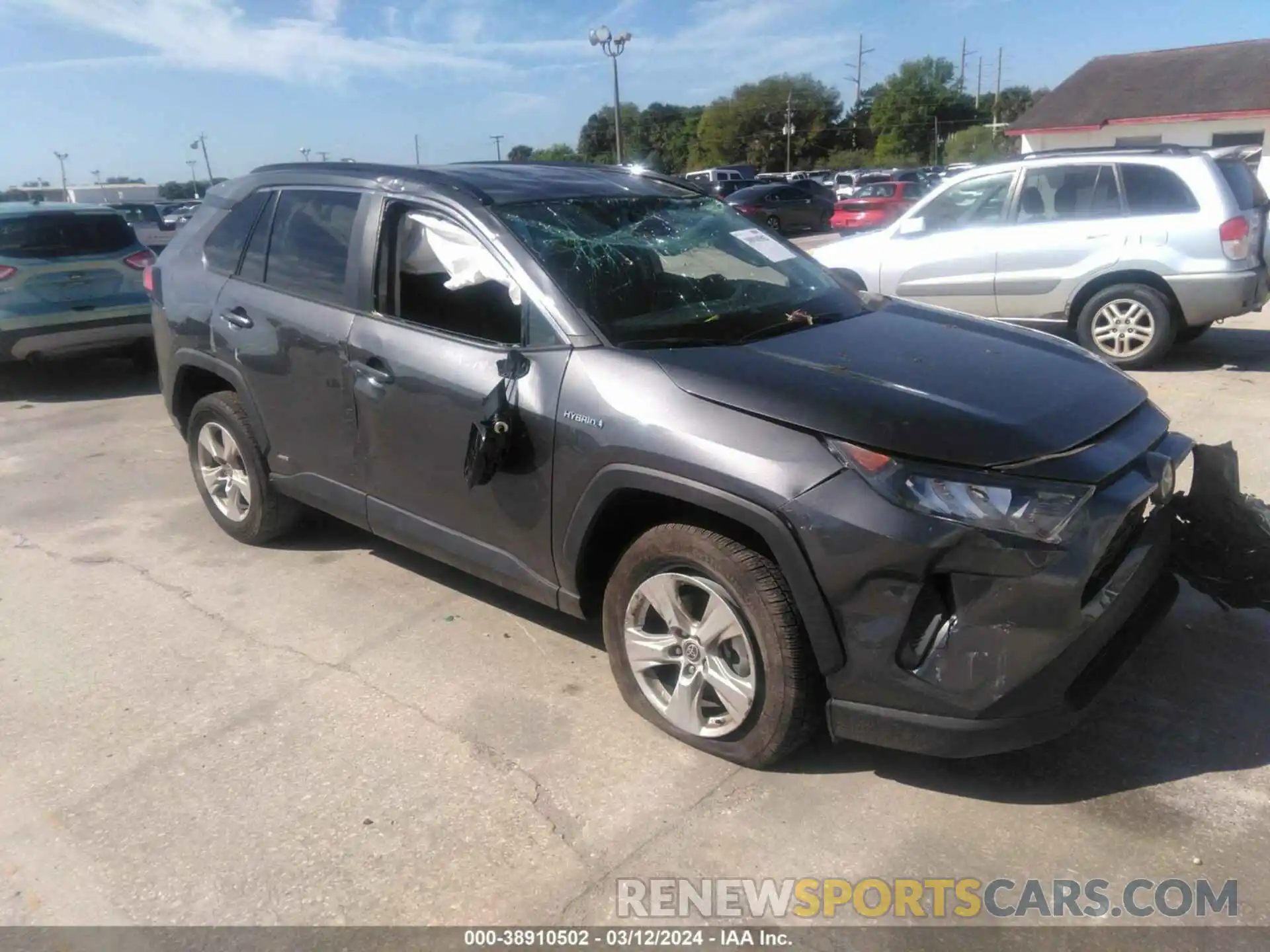 1 Photograph of a damaged car 4T3LWRFV3MU034471 TOYOTA RAV4 2021