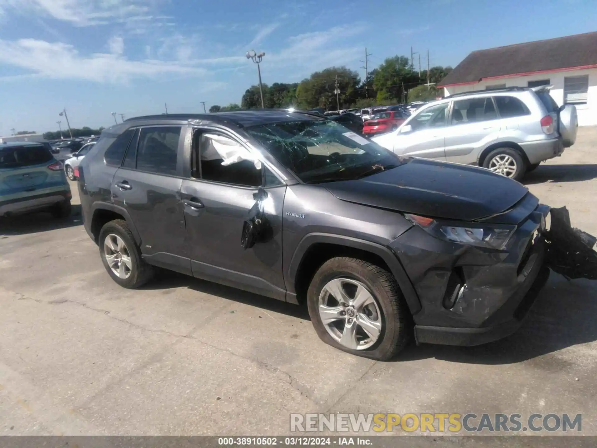 13 Photograph of a damaged car 4T3LWRFV3MU034471 TOYOTA RAV4 2021