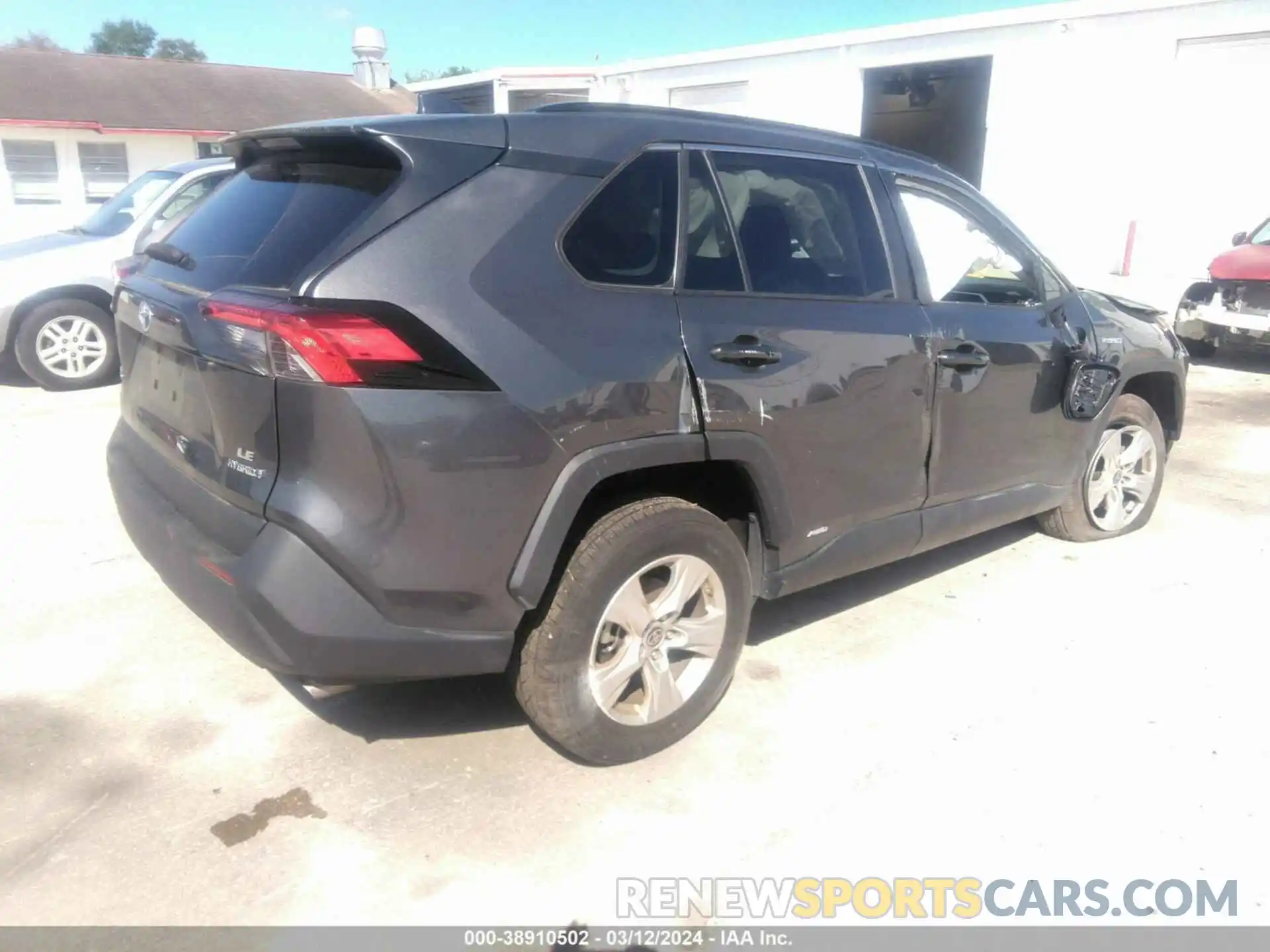 4 Photograph of a damaged car 4T3LWRFV3MU034471 TOYOTA RAV4 2021