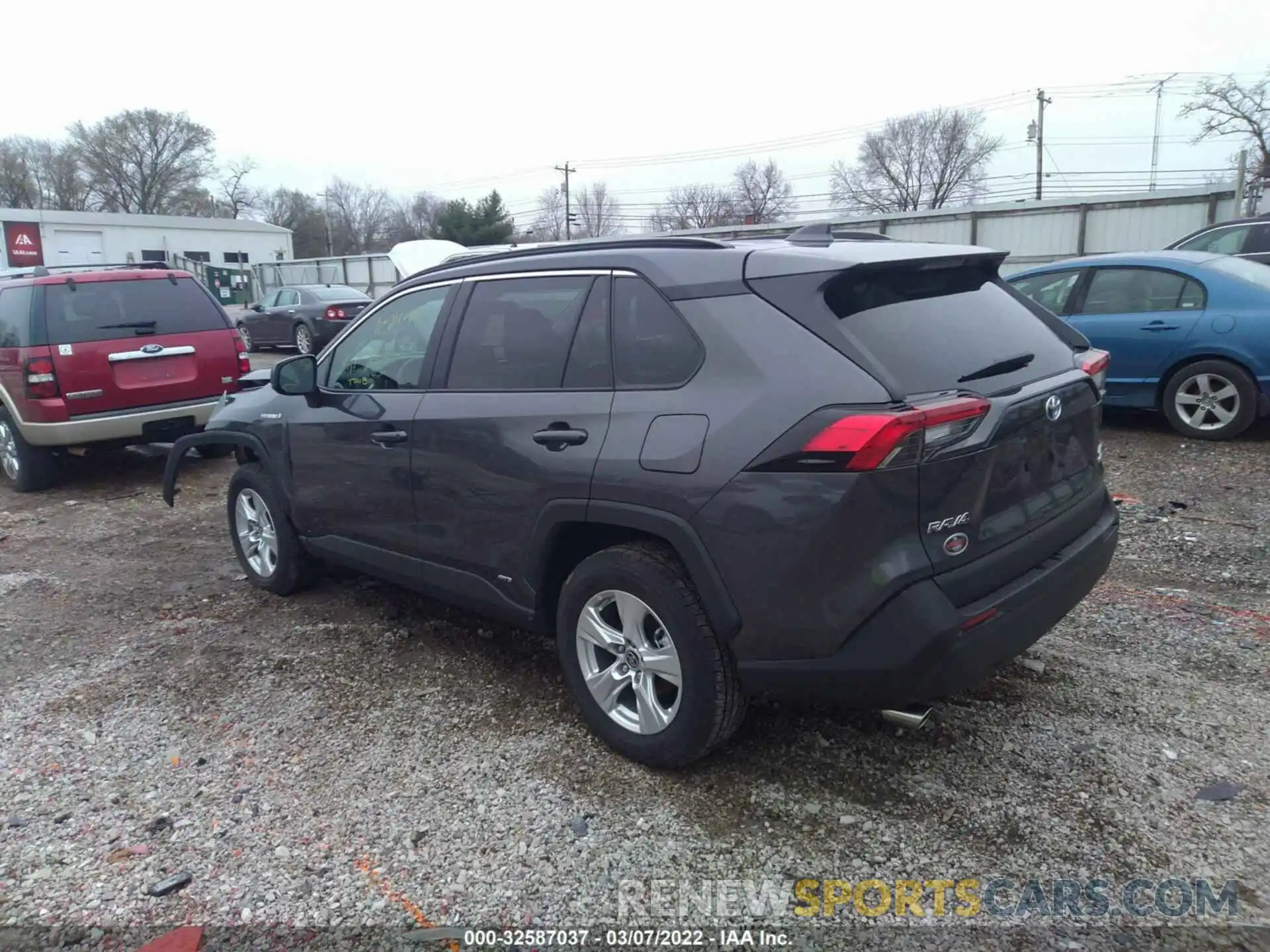 3 Photograph of a damaged car 4T3LWRFV4MU039520 TOYOTA RAV4 2021