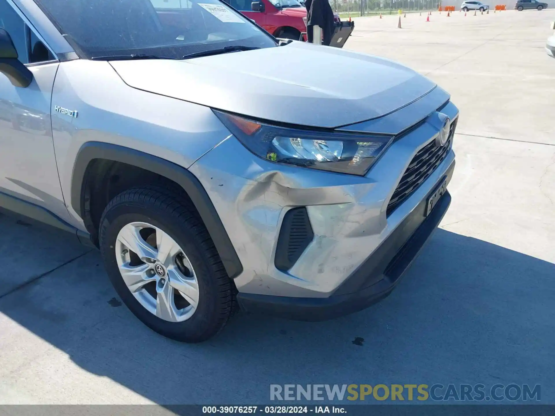 6 Photograph of a damaged car 4T3LWRFV5MU023648 TOYOTA RAV4 2021