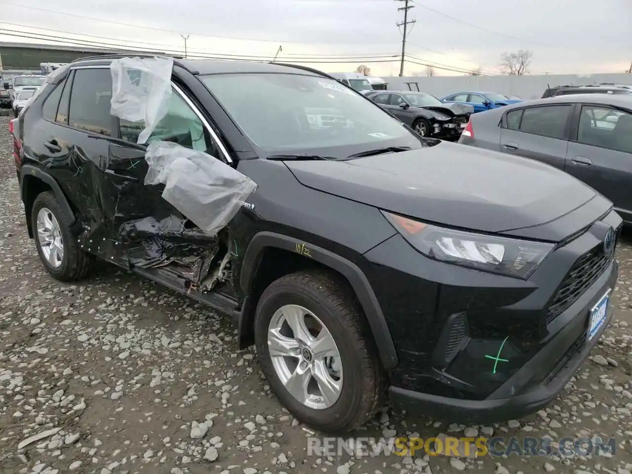 9 Photograph of a damaged car 4T3LWRFV5MU031748 TOYOTA RAV4 2021