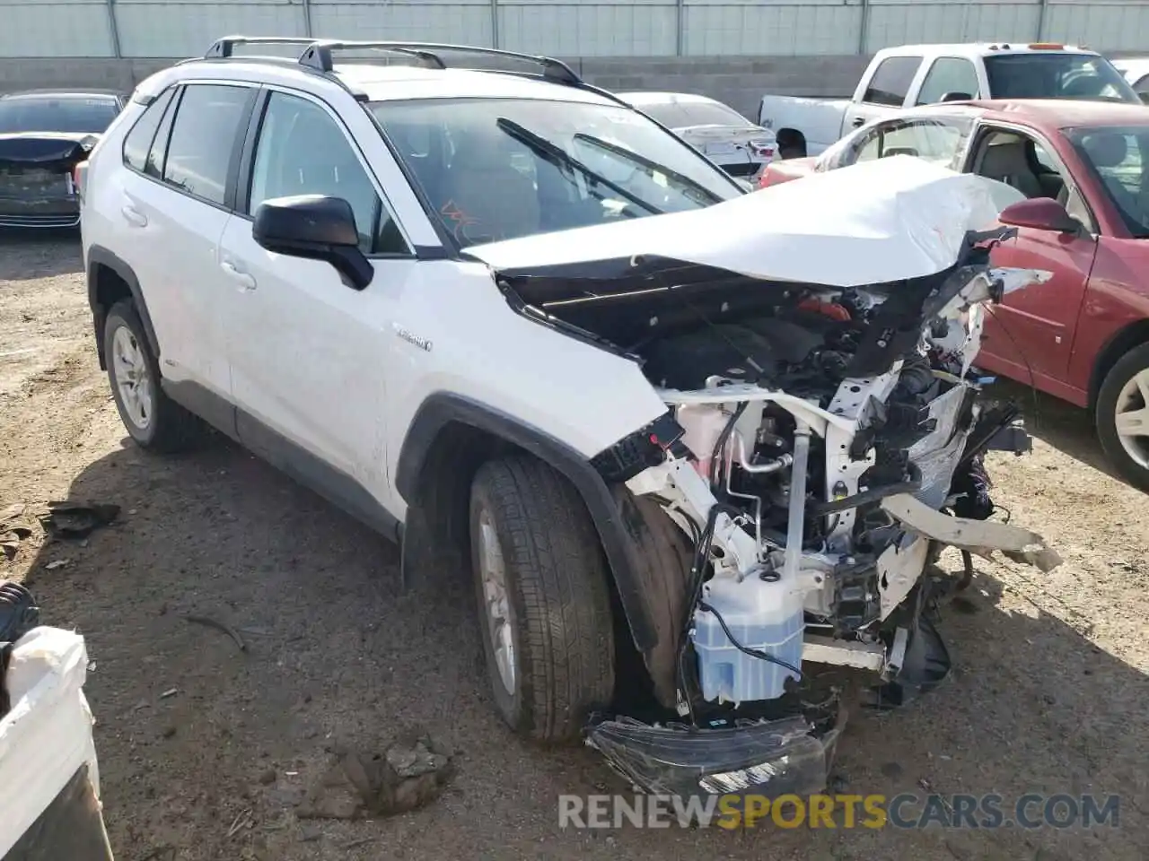 1 Photograph of a damaged car 4T3LWRFV5MU034679 TOYOTA RAV4 2021