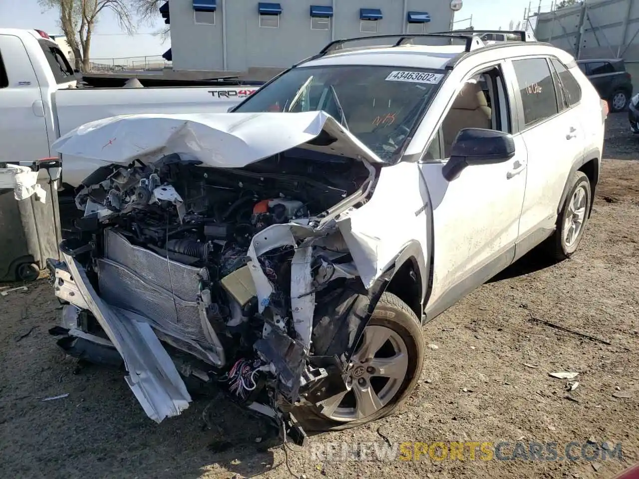 2 Photograph of a damaged car 4T3LWRFV5MU034679 TOYOTA RAV4 2021