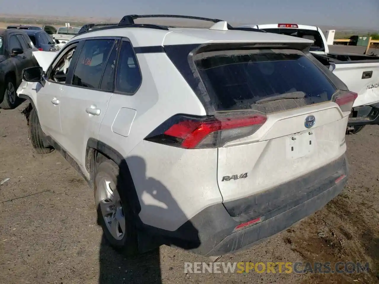 3 Photograph of a damaged car 4T3LWRFV5MU034679 TOYOTA RAV4 2021