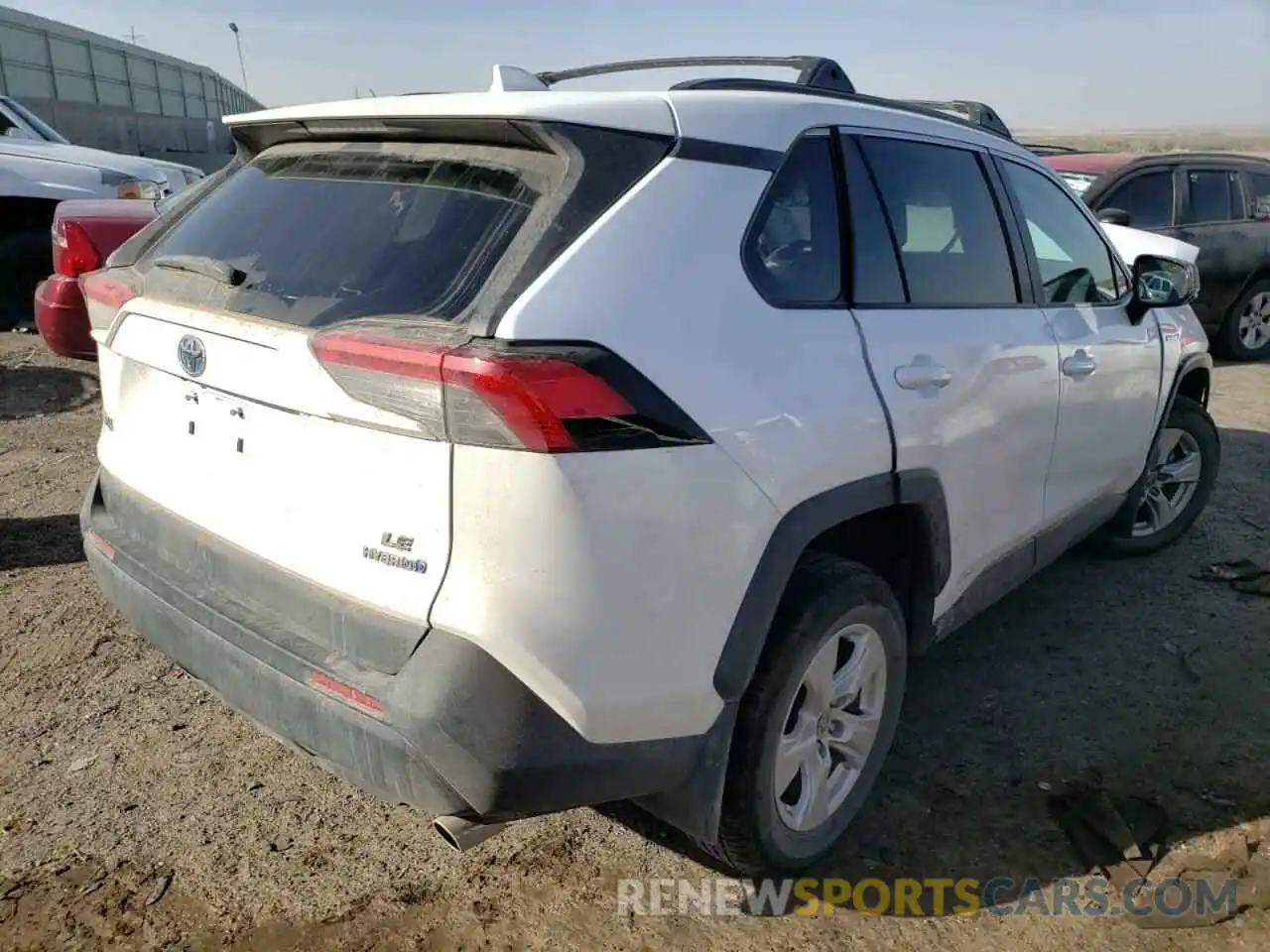 4 Photograph of a damaged car 4T3LWRFV5MU034679 TOYOTA RAV4 2021