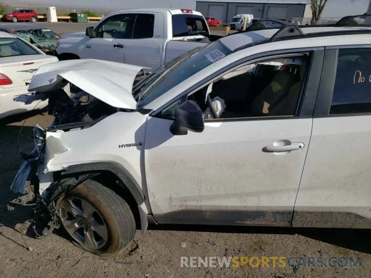 9 Photograph of a damaged car 4T3LWRFV5MU034679 TOYOTA RAV4 2021