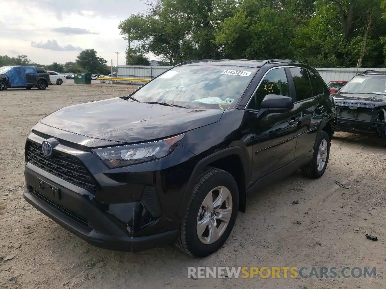 2 Photograph of a damaged car 4T3LWRFV6MU016353 TOYOTA RAV4 2021