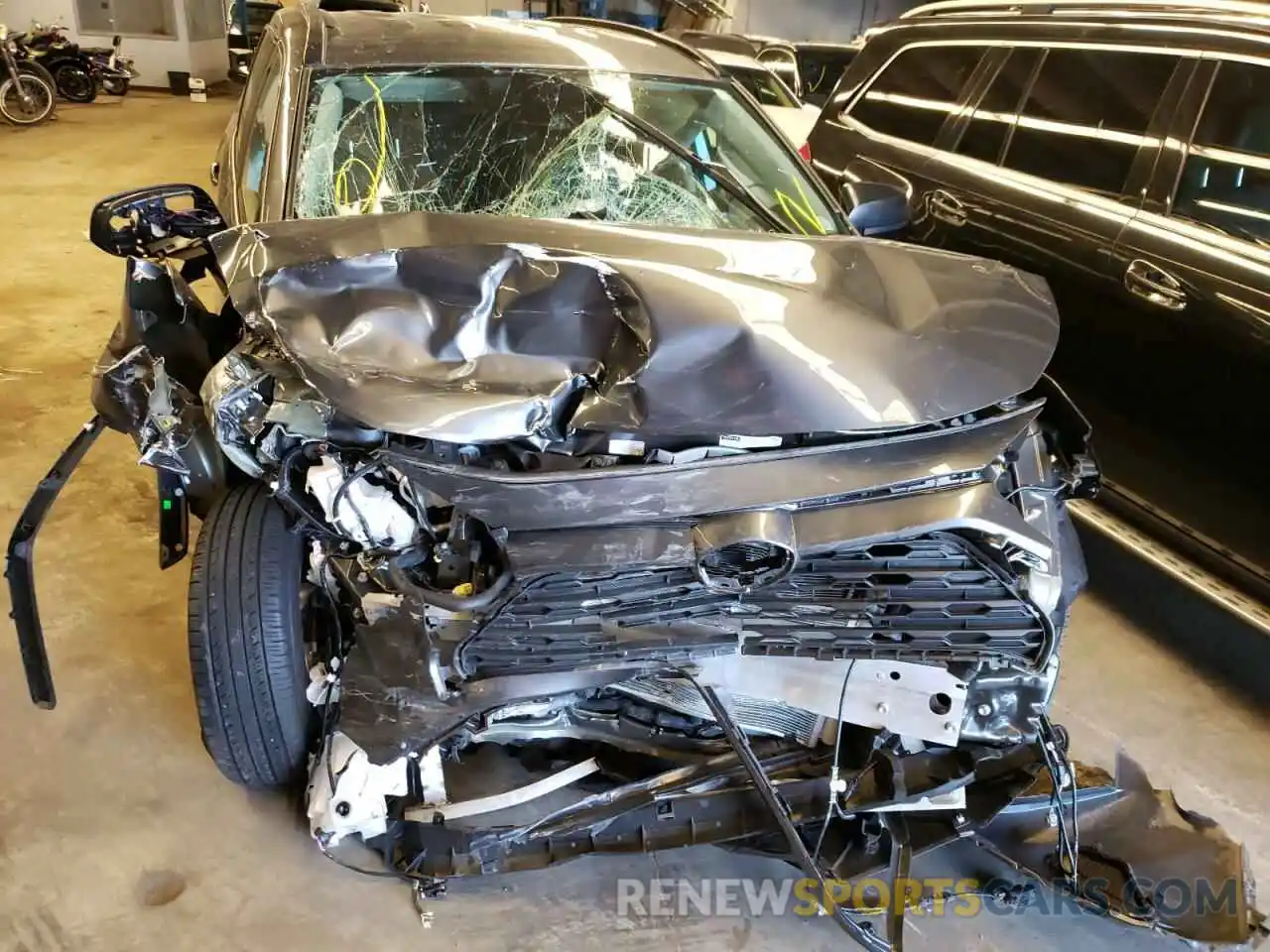 9 Photograph of a damaged car 4T3LWRFV7MU035767 TOYOTA RAV4 2021