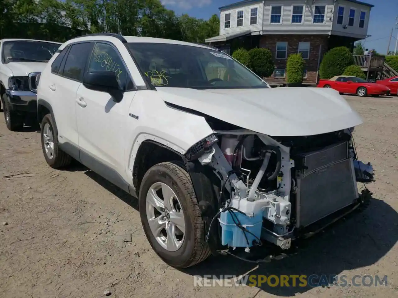 1 Photograph of a damaged car 4T3LWRFV7MU043058 TOYOTA RAV4 2021