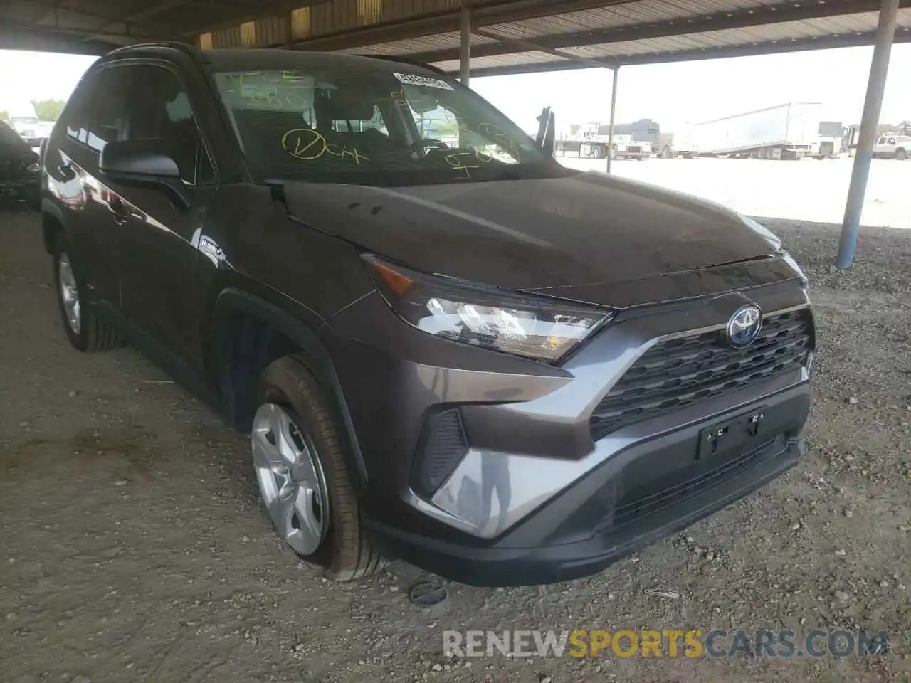 1 Photograph of a damaged car 4T3LWRFV8MU049175 TOYOTA RAV4 2021