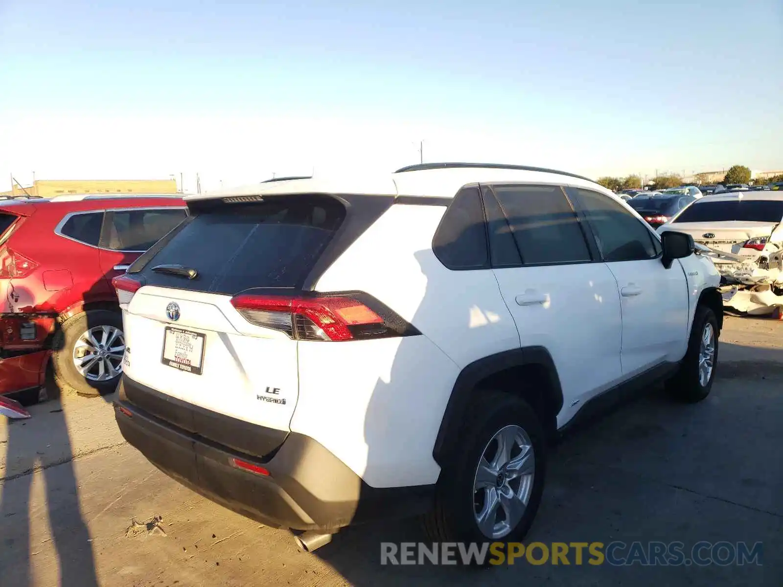 4 Photograph of a damaged car 4T3LWRFV9MU026522 TOYOTA RAV4 2021