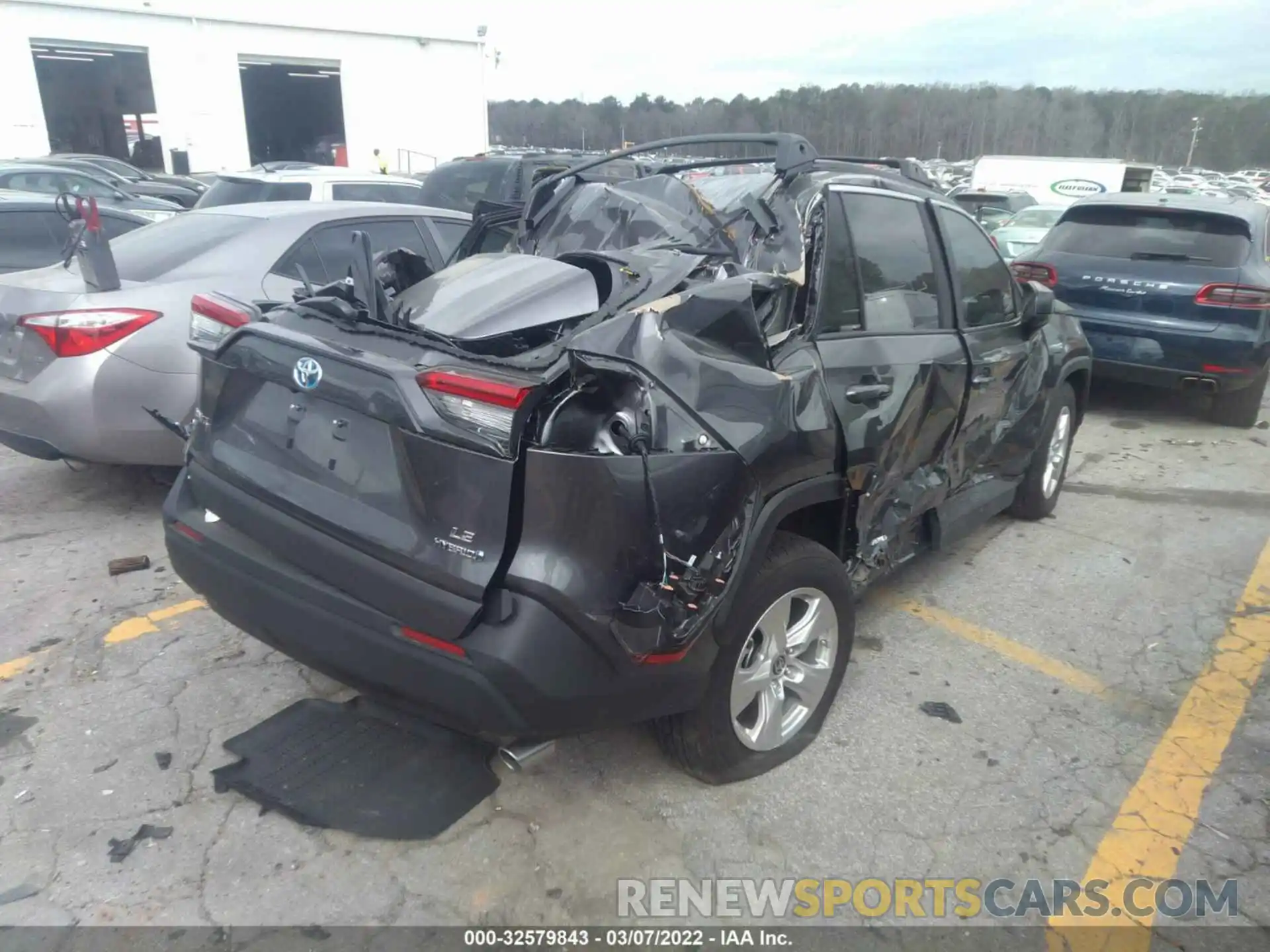 4 Photograph of a damaged car 4T3LWRFV9MU029937 TOYOTA RAV4 2021