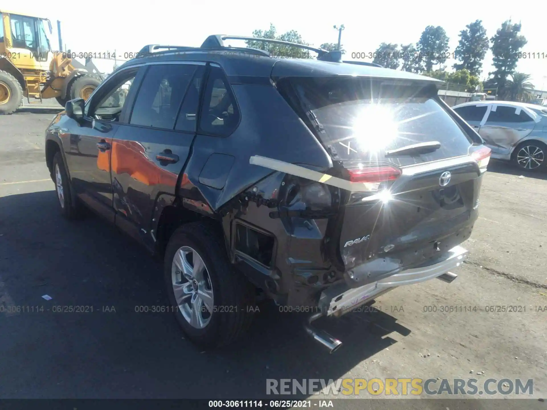 3 Photograph of a damaged car 4T3LWRFVXMU012418 TOYOTA RAV4 2021