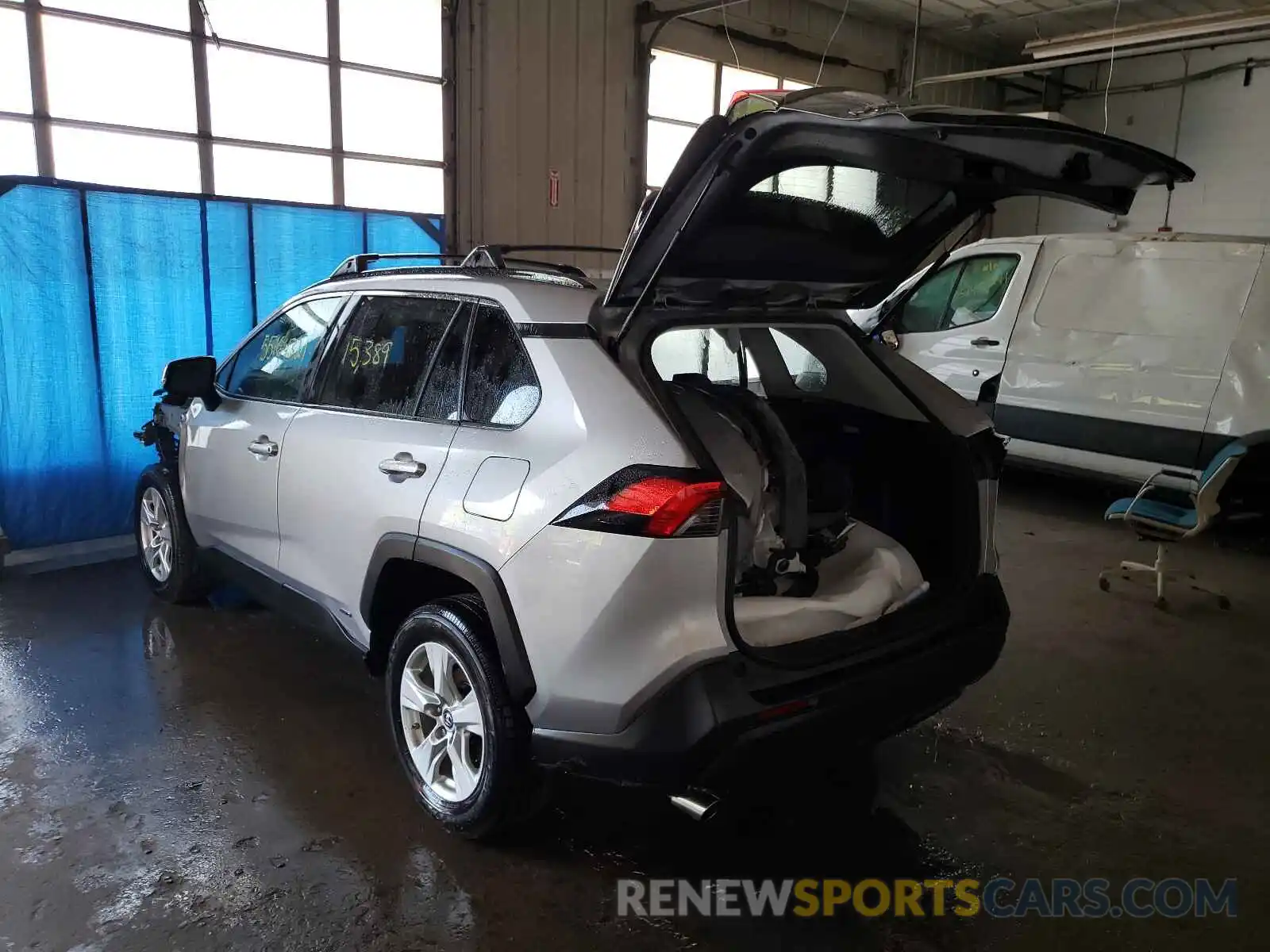 3 Фотография поврежденного автомобиля 4T3M6RFV1MU021884 TOYOTA RAV4 2021