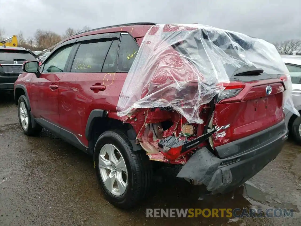 3 Photograph of a damaged car 4T3M6RFV4MU009664 TOYOTA RAV4 2021