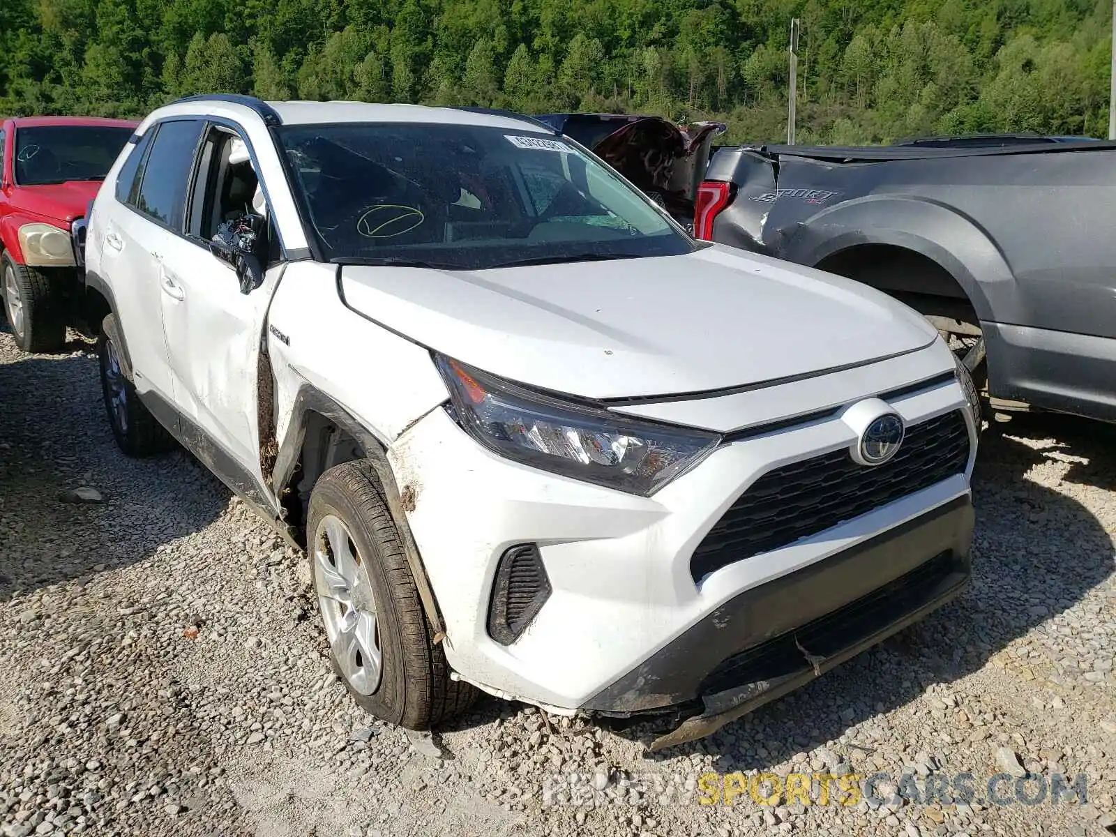 1 Photograph of a damaged car 4T3M6RFV5MU029759 TOYOTA RAV4 2021