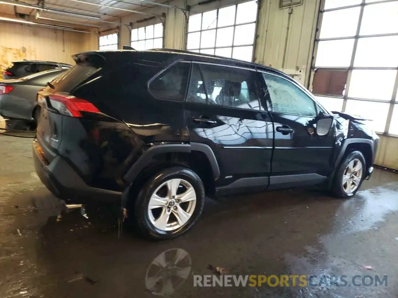 3 Фотография поврежденного автомобиля 4T3M6RFV6MU020293 TOYOTA RAV4 2021