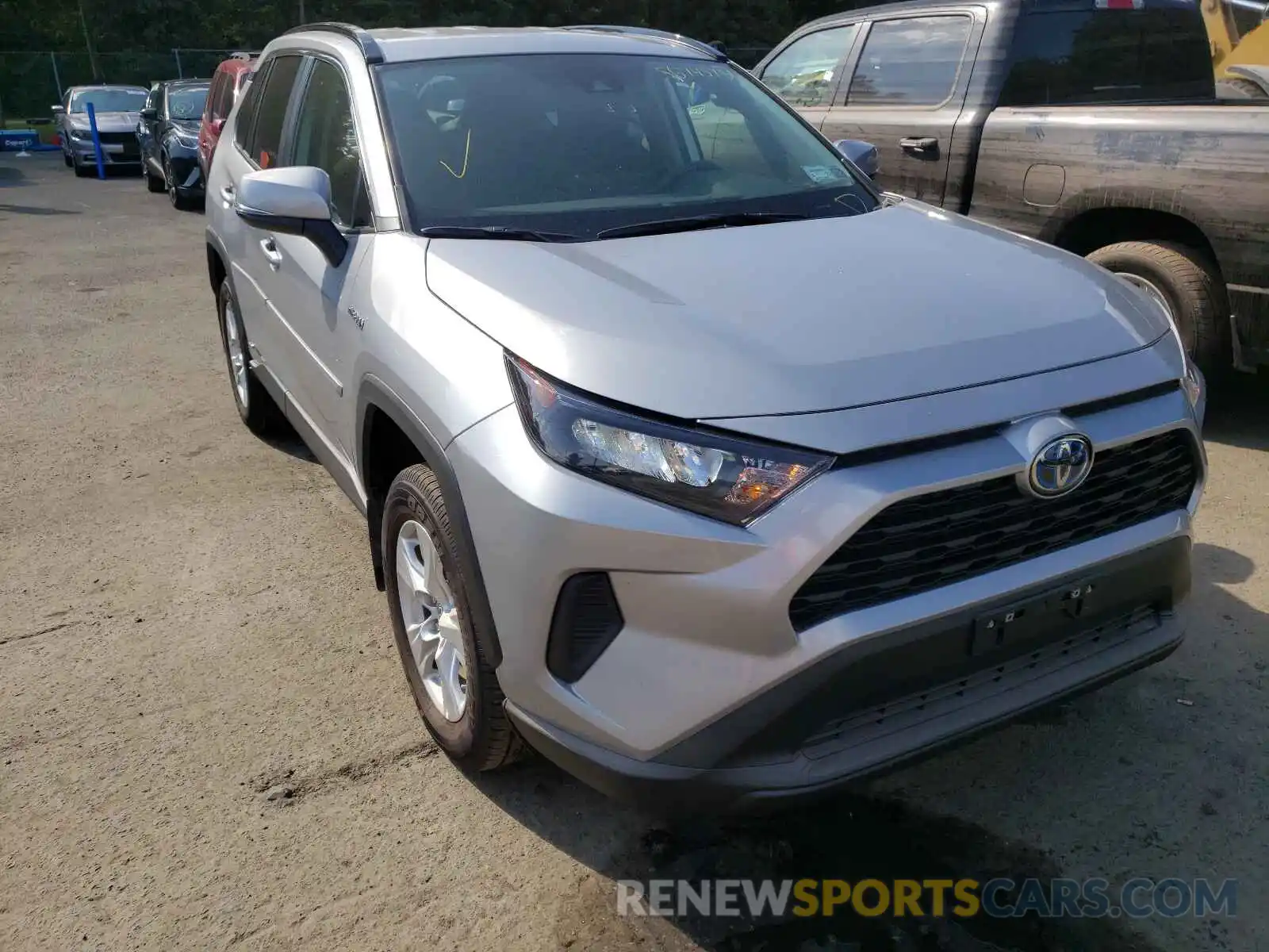 1 Photograph of a damaged car 4T3M6RFV6MU028152 TOYOTA RAV4 2021