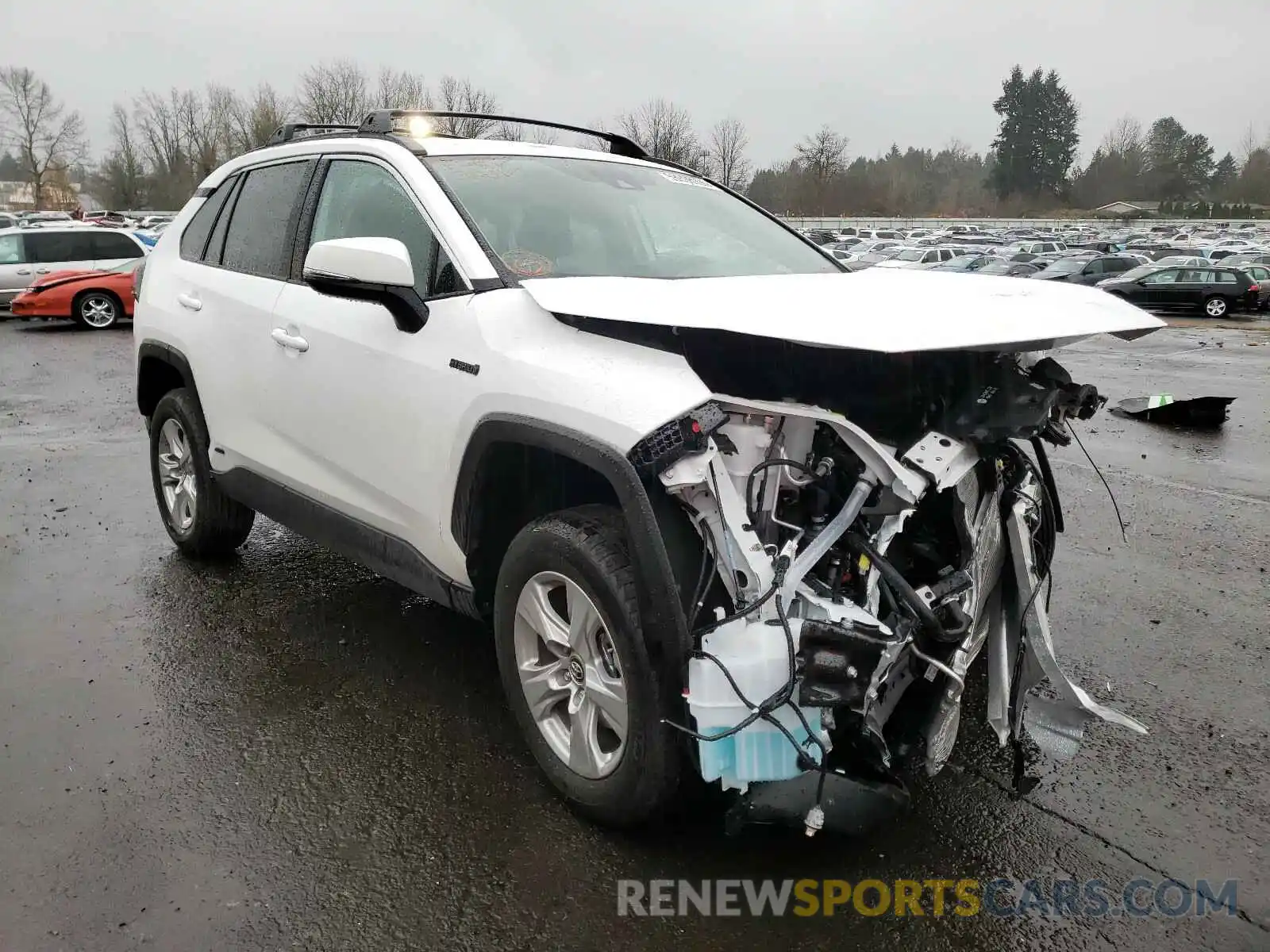 1 Photograph of a damaged car 4T3M6RFV8MU013359 TOYOTA RAV4 2021