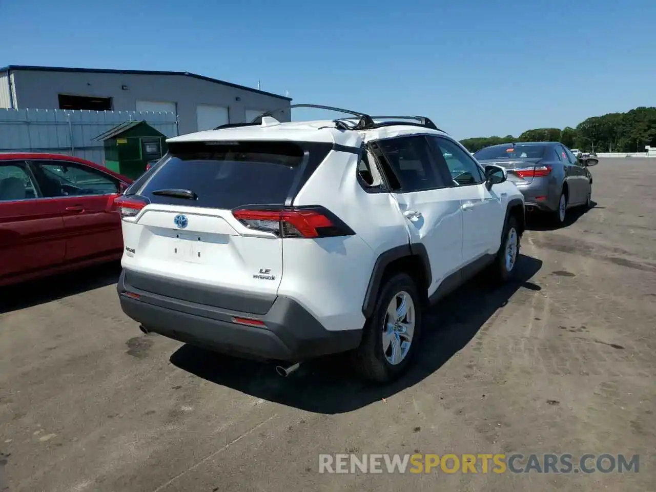 4 Photograph of a damaged car 4T3MWRFV1MU013736 TOYOTA RAV4 2021