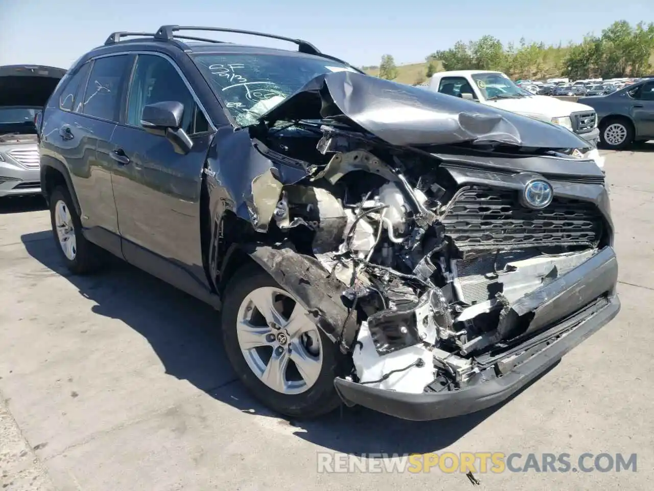 1 Photograph of a damaged car 4T3MWRFV2MU036099 TOYOTA RAV4 2021