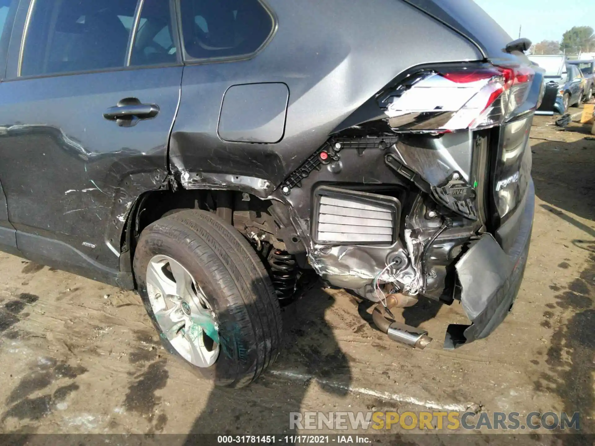 6 Photograph of a damaged car 4T3MWRFV4MU016338 TOYOTA RAV4 2021