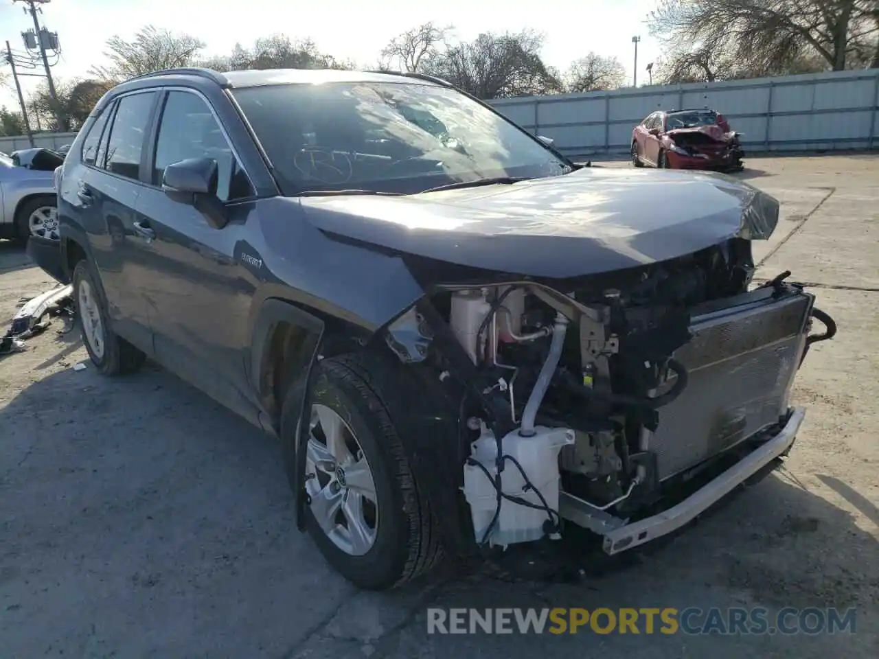 1 Photograph of a damaged car 4T3MWRFV7MU019413 TOYOTA RAV4 2021