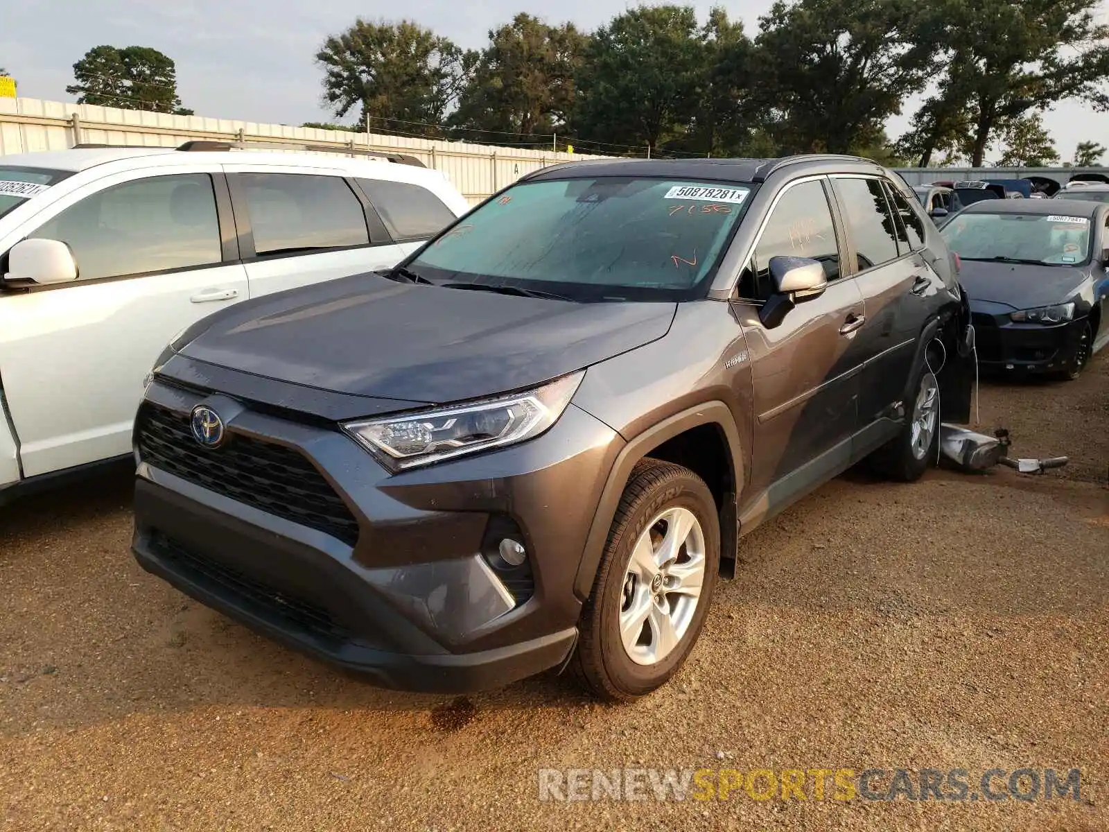 2 Photograph of a damaged car 4T3R6RFV0MU007156 TOYOTA RAV4 2021