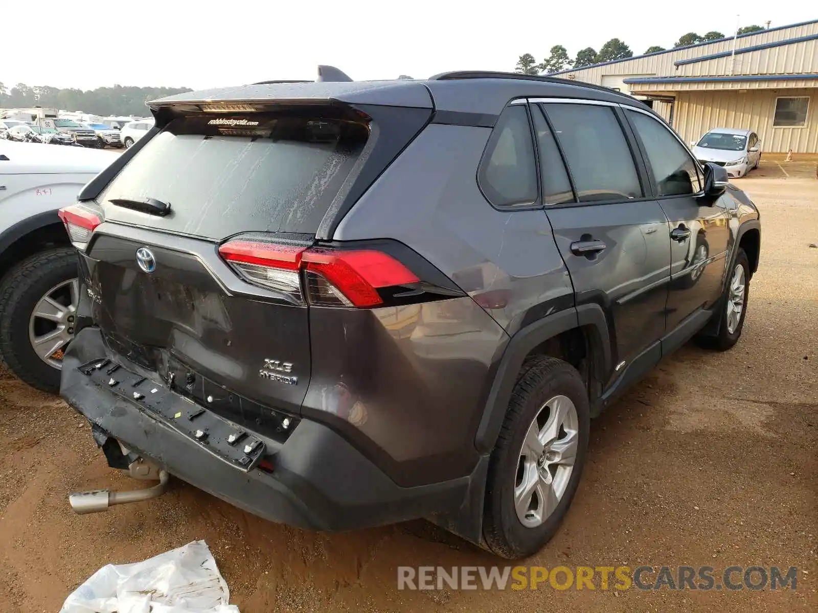 4 Photograph of a damaged car 4T3R6RFV0MU007156 TOYOTA RAV4 2021