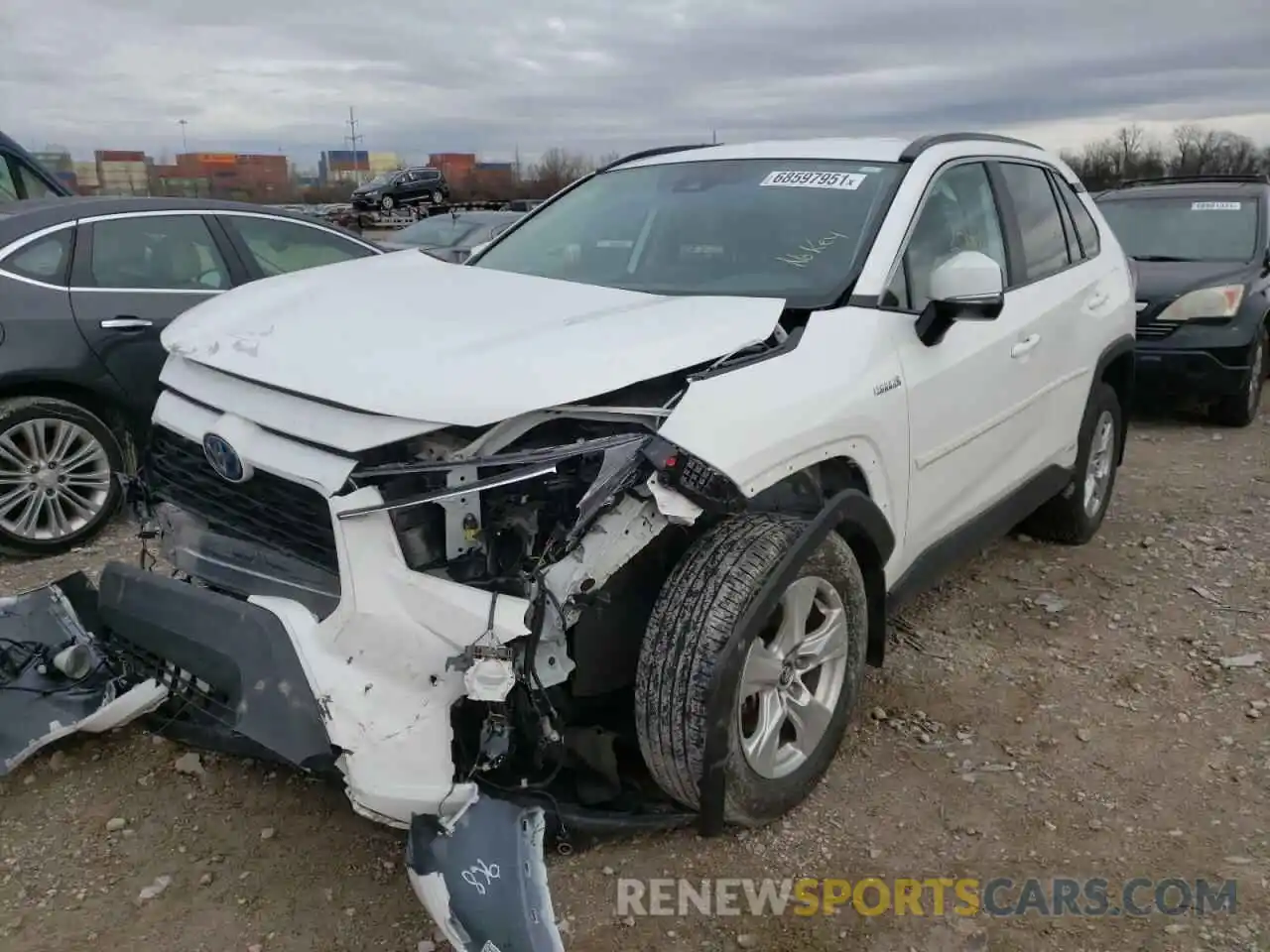 2 Photograph of a damaged car 4T3R6RFV0MU007335 TOYOTA RAV4 2021