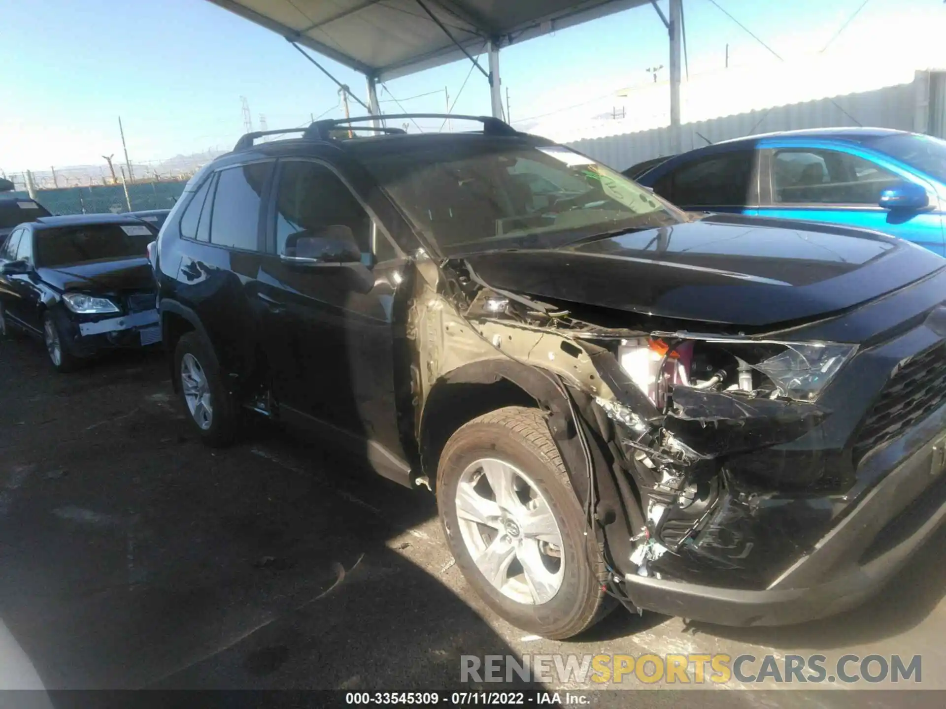 1 Photograph of a damaged car 4T3R6RFV0MU012051 TOYOTA RAV4 2021