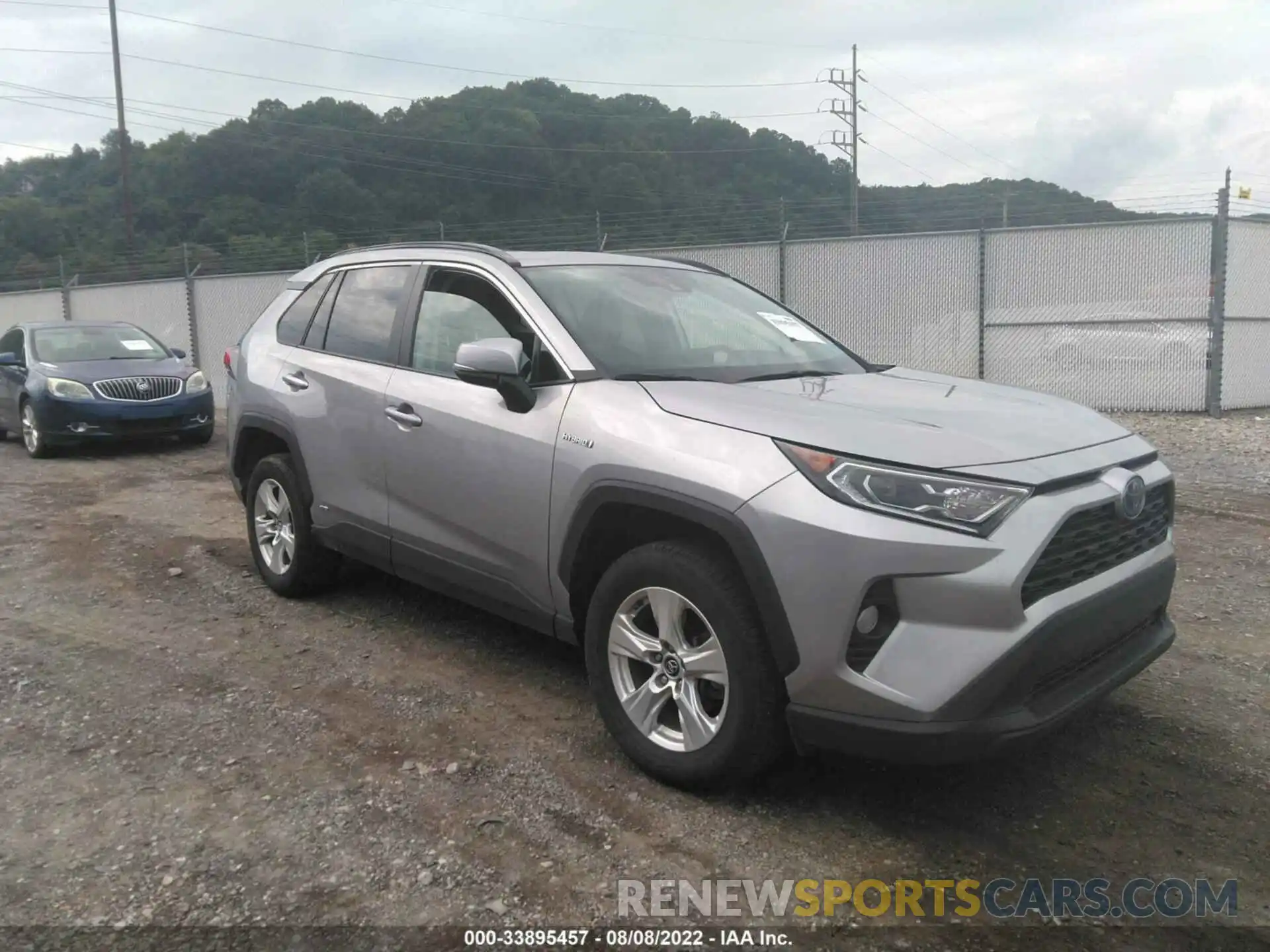 1 Photograph of a damaged car 4T3R6RFV0MU015399 TOYOTA RAV4 2021