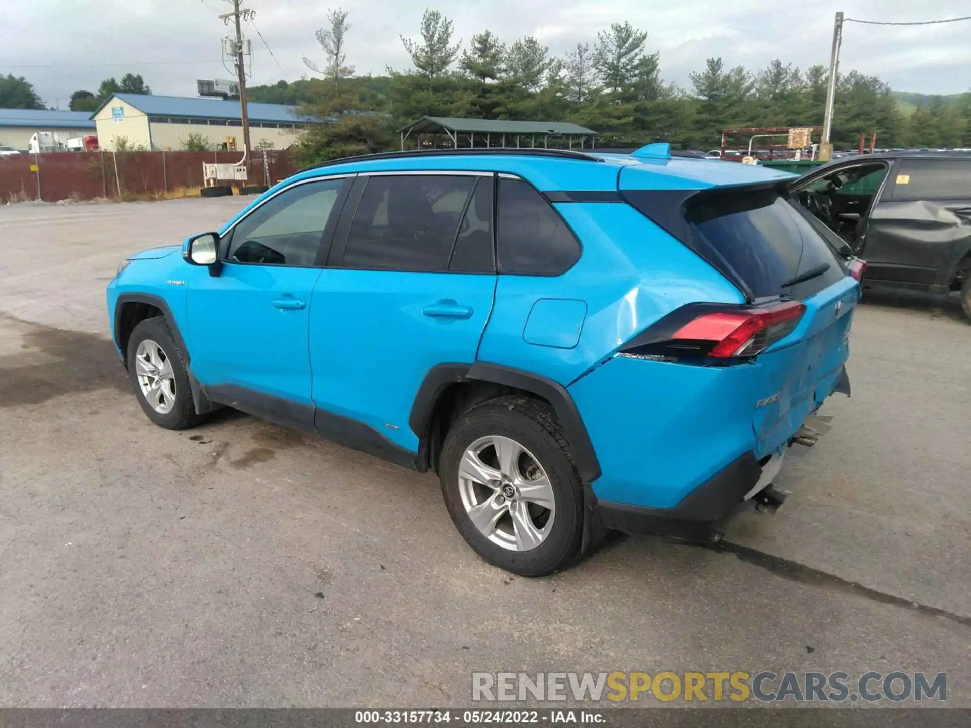 3 Photograph of a damaged car 4T3R6RFV0MU016021 TOYOTA RAV4 2021